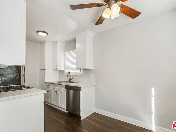 2nd image of 638 Grant St APT 5