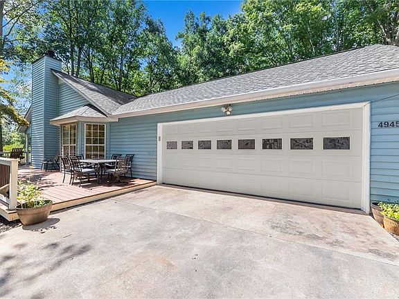 2nd image of 4945 McCoy Cir