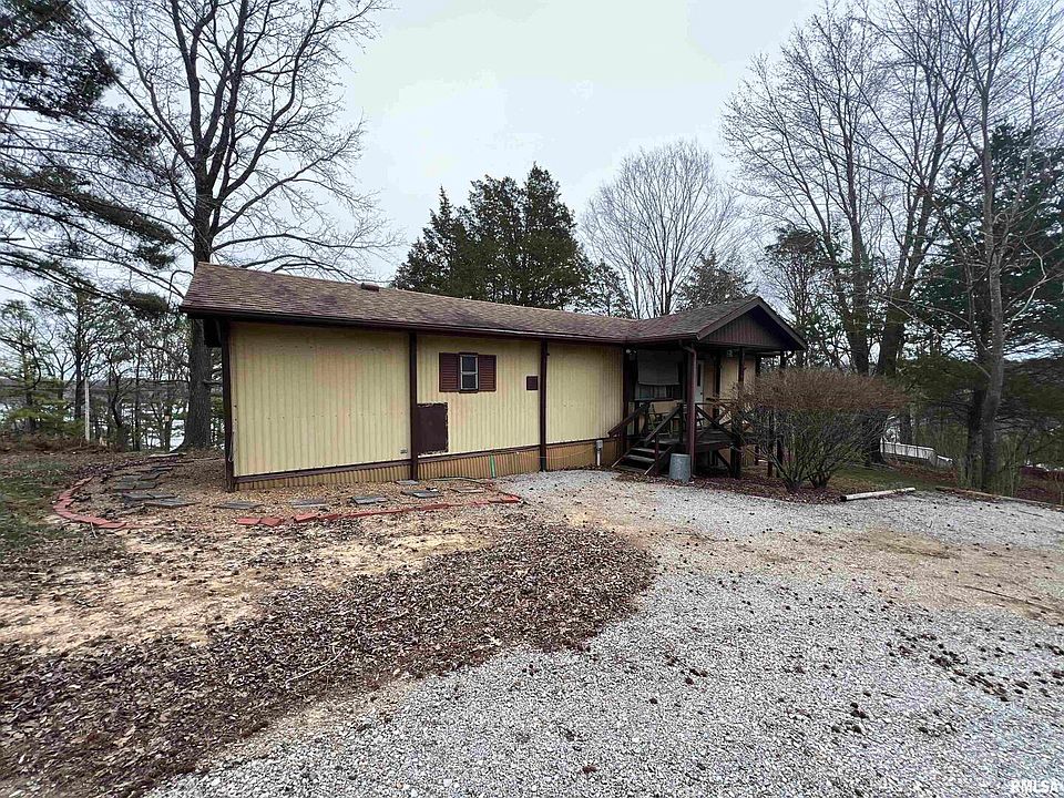 1st image of 30 Caroline Dr