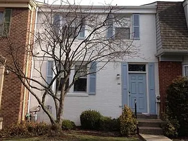 10 Raleigh Pl photo 1
