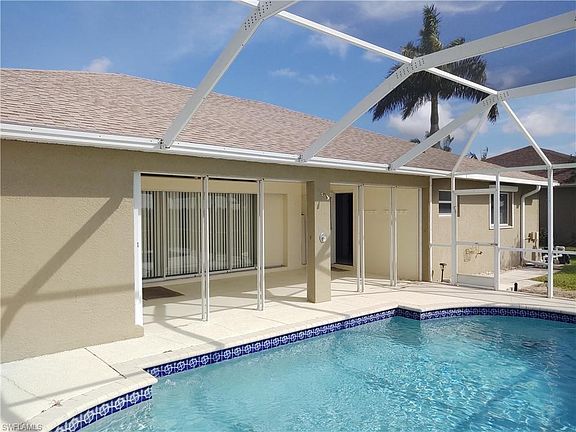 4th image of 270 Bethany Home Dr