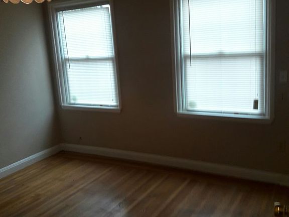 5th image of 2967 68th Ave
