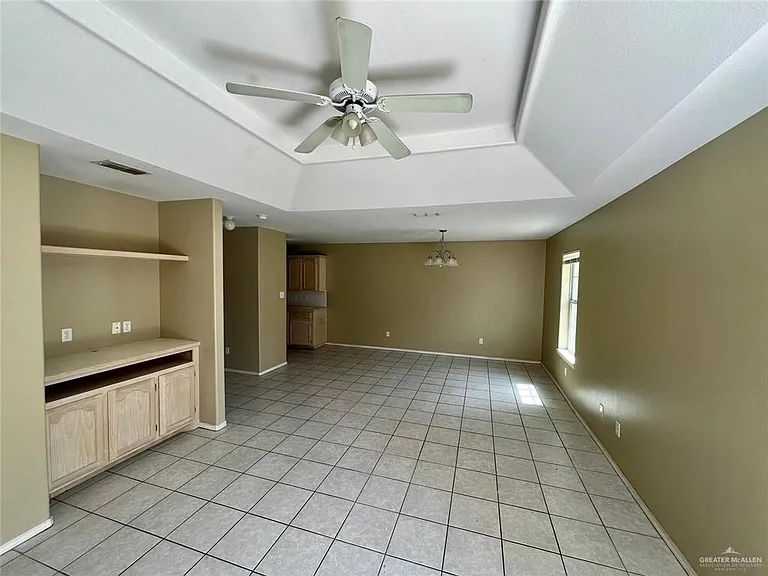 604 S Logan Dr #1 — Photo 4