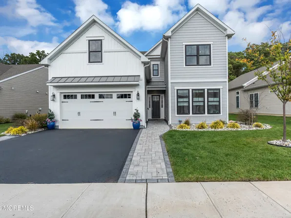 60 Sanctuary Lane, Farmingdale, NJ 07727