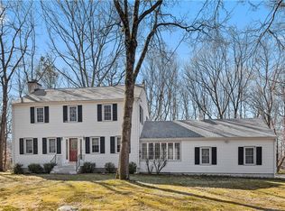 38 Glen Dr, South Salem, NY 10590