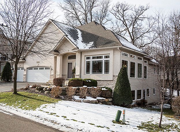 Walkout rambler with 1 level living : Professionally landscaped yard w/massive windows with amazing 