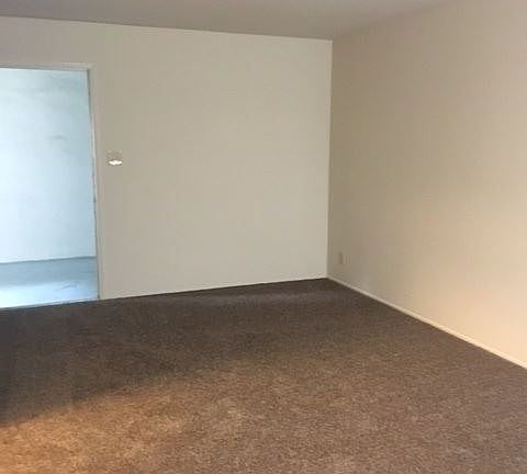 5th image of 1340 Laurel St APT 6