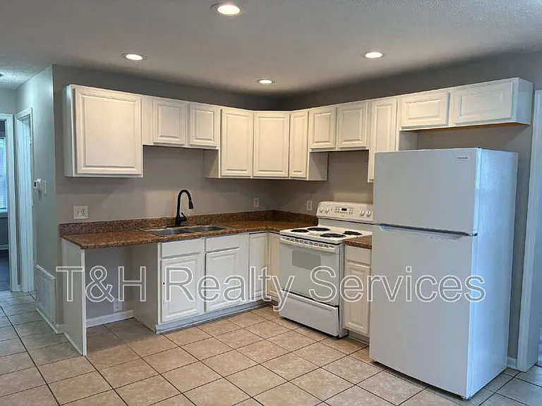 4303 Norwaldo Ave — Photo 4