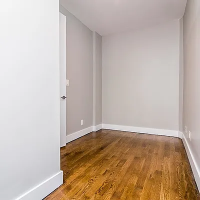 Rented by Nooklyn NYC LLC | media 19