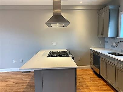 5th image of 11 Goodhue St #5-14870267
