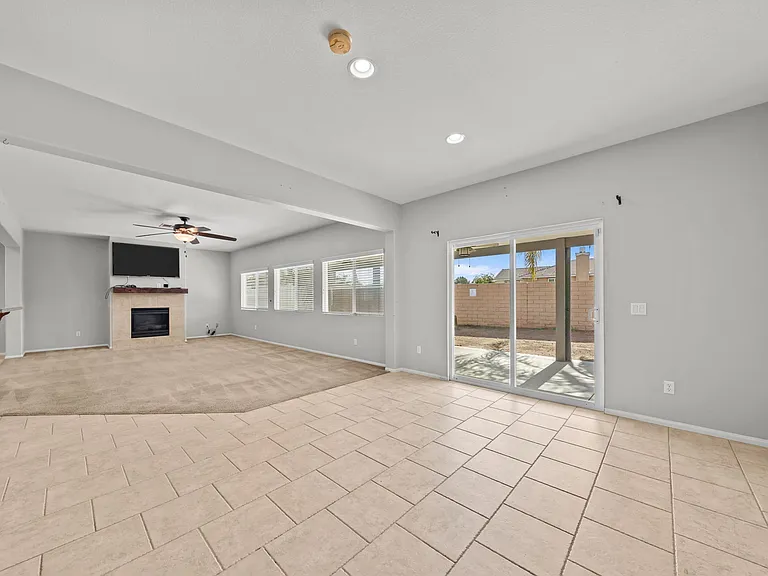 34081 Clovis Way — Photo 7