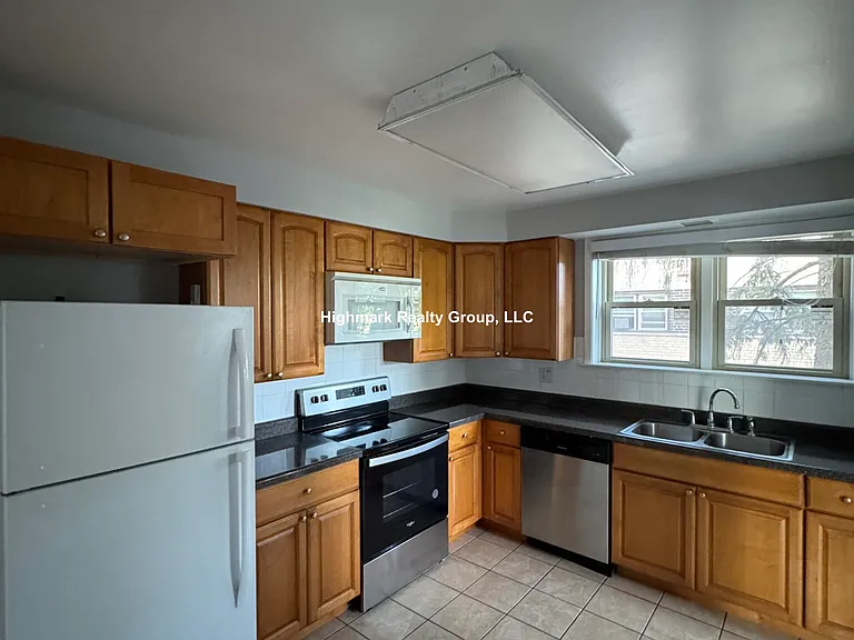 8644 Skokie Blvd #302A — Photo 1