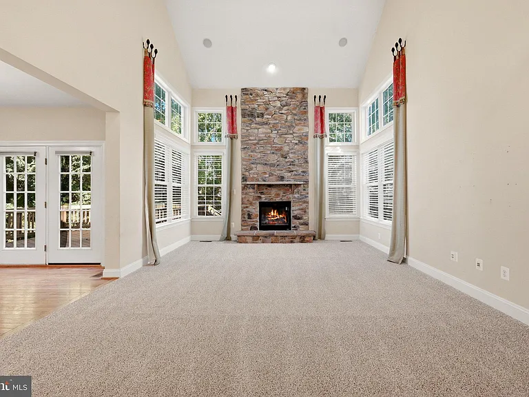 43725 Red House Dr — Photo 17