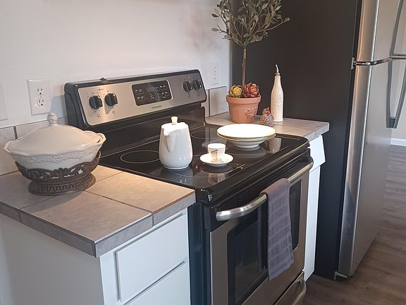 Updated stainless steel appliances