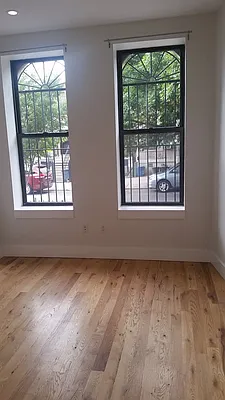 Rented by Evergreen Apartments BK | media 23