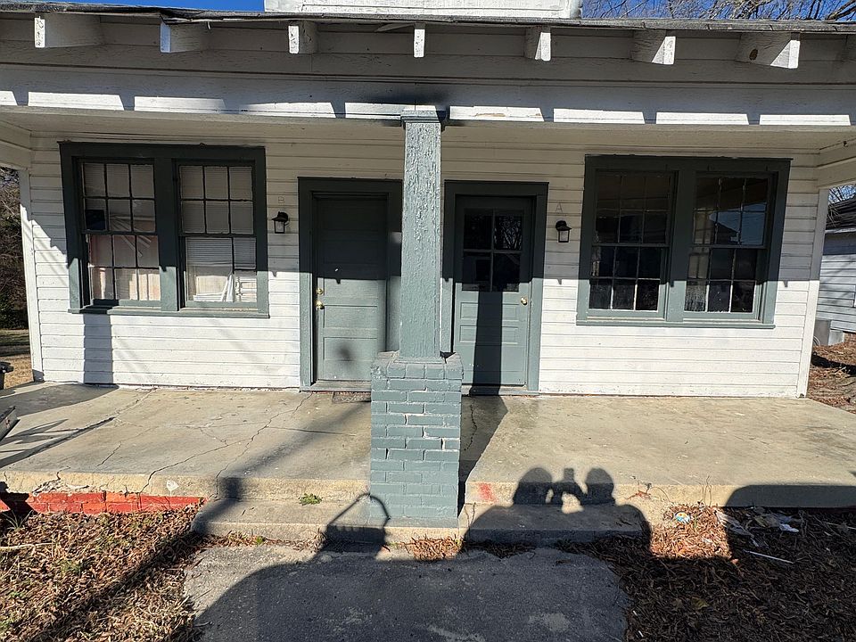1st image of 224A Willow St #A
