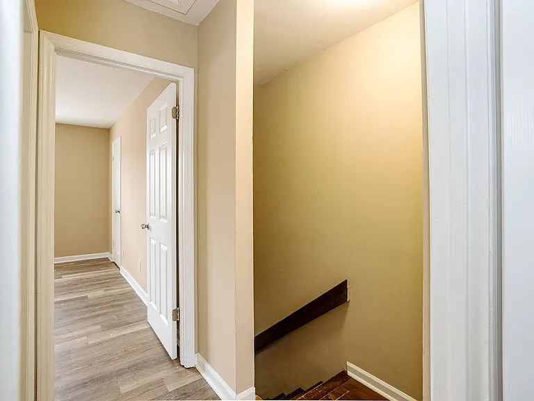 1310 Marne Ave — Photo 14