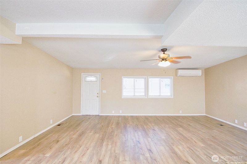 5th image of 700 N Reed Street #6