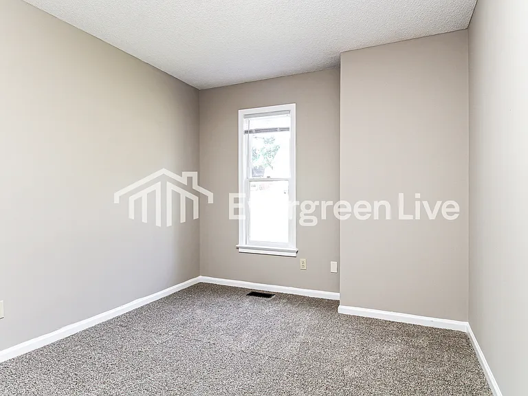 280 Conrad Cir — Photo 13