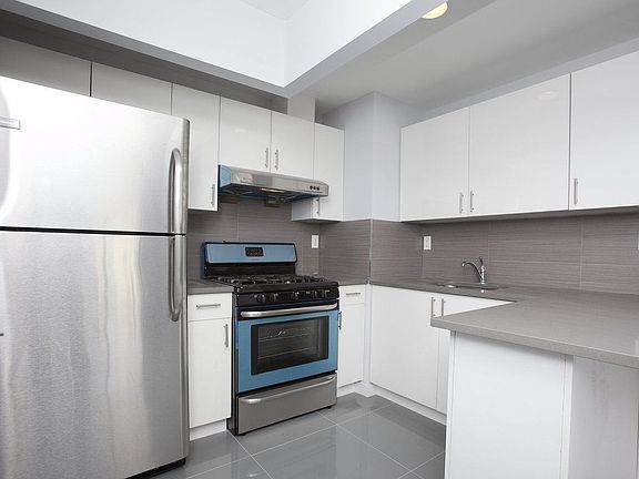 3rd image of 373 W 126th St APT 1A