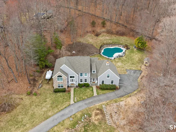 6 Shepards Way, New Fairfield, CT 06812