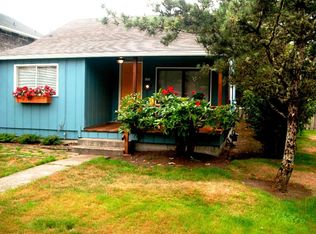 451 10th Ave, Seaside, OR 97138