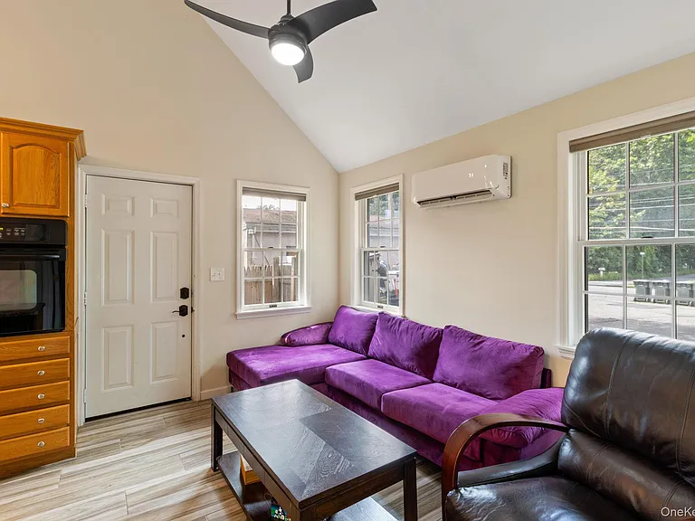 154 Windermere Ave #A — Photo 5