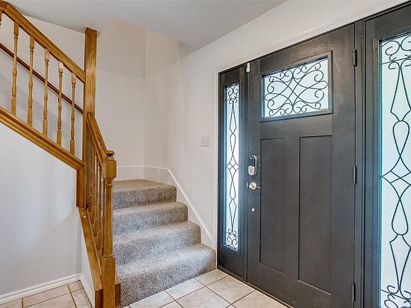 2nd image of 3225 Royal Ct