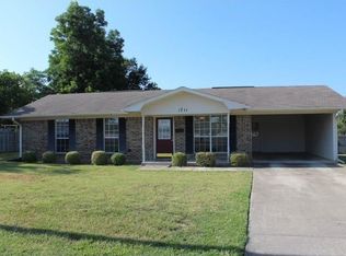 1711 Walnut St, Commerce, TX 75428