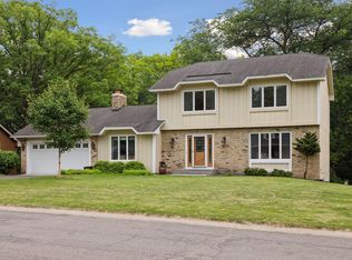 7619 W 85th St, Bloomington, MN 55438