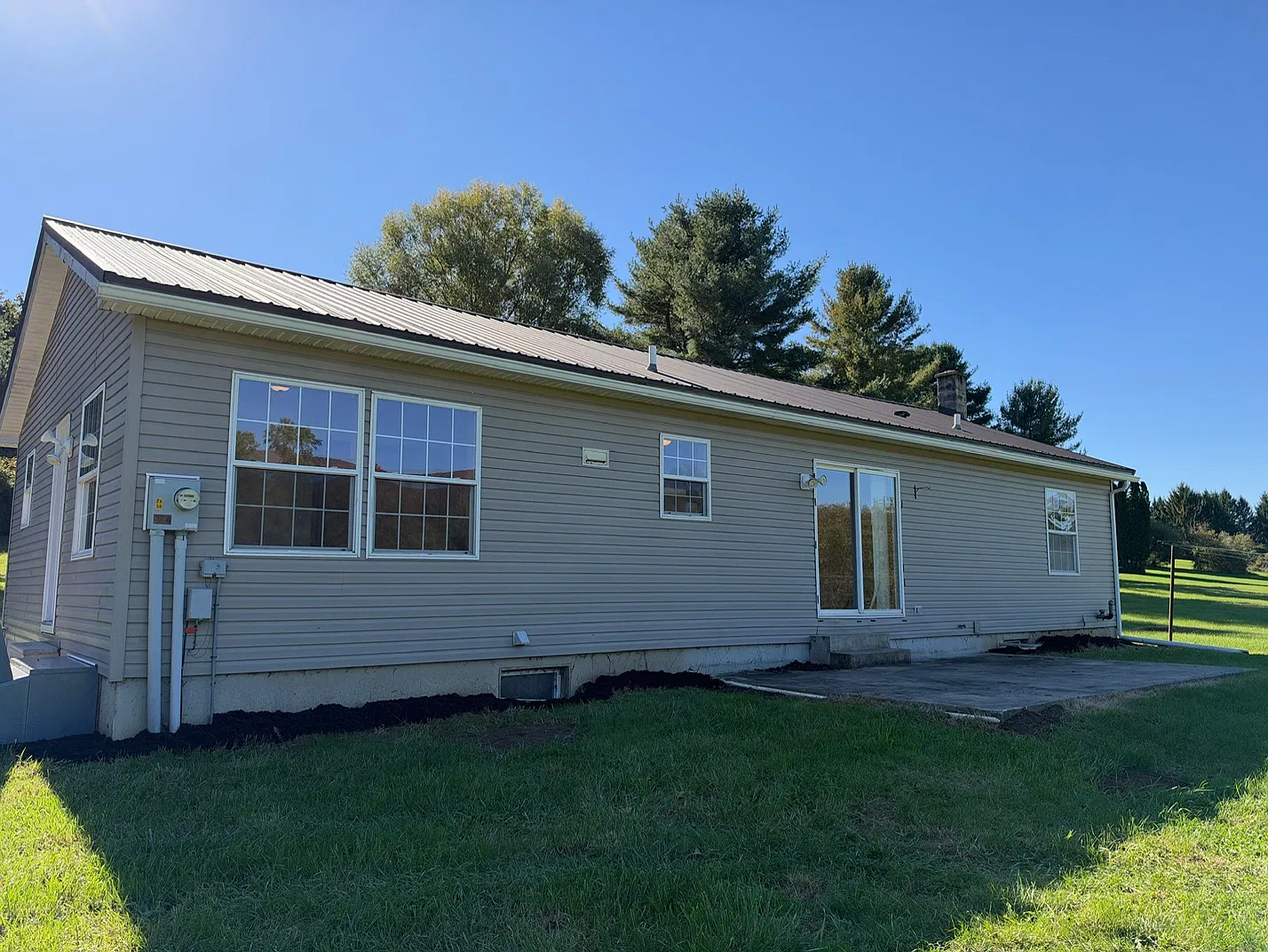 3 bed, 1800 sqft, $2,100 — Photo 4