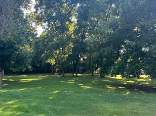 130 Crab Apple Ln #15, Oak Brook, IL 60523