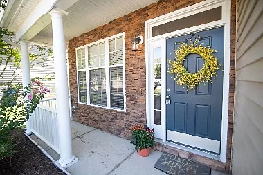 4 bed, 2.5 bath, 2170 sqft, $2,500 — Photo 3