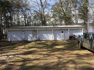 215 Sunset Point Rd, Fort Gaines, GA 39851