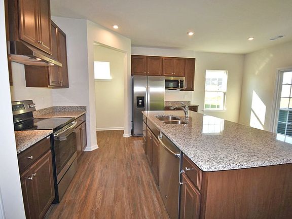 3rd image of 2960 Leatherwood Dr
