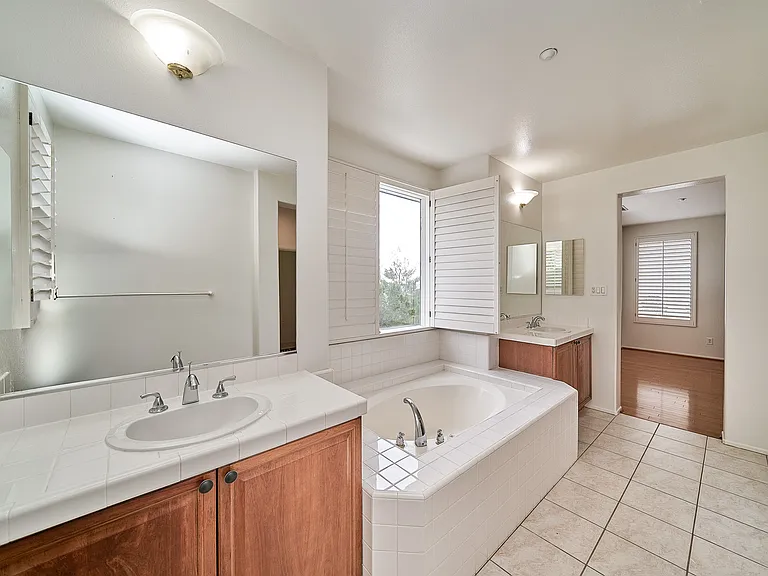 7455 Chanteclair Ct — Photo 61