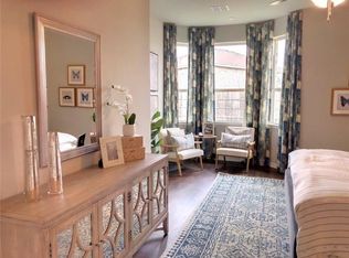 696 Harris Ridge Dr, Arlington, TX 76002