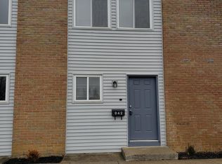 942 S Spring Rd, Westerville, OH 43081