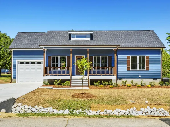 314 Hickory Dr, Clayton, NC 27527