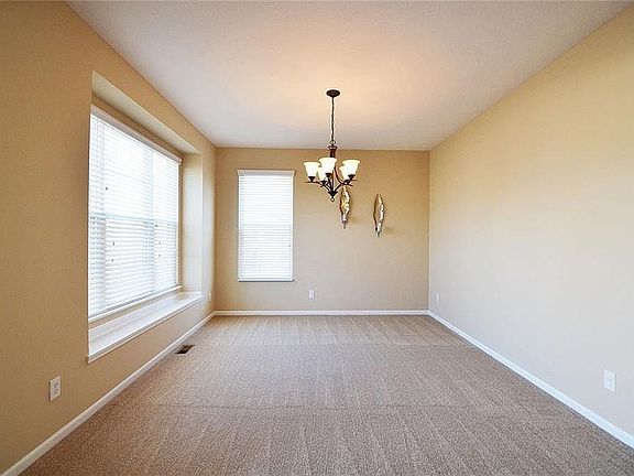 5th image of 3139 Windy Knoll Ln