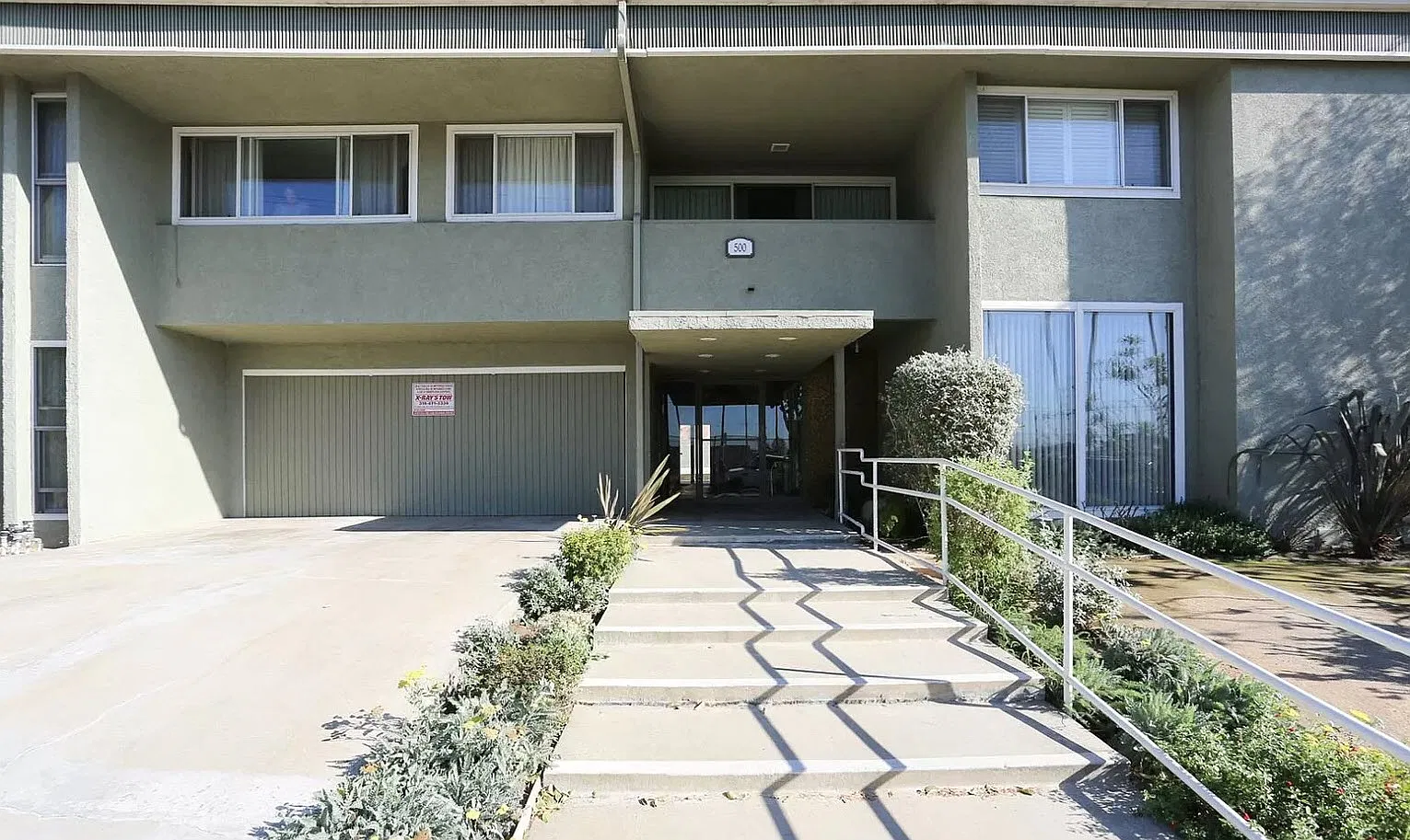 500 S. Inglewood Ave. — Photo 1