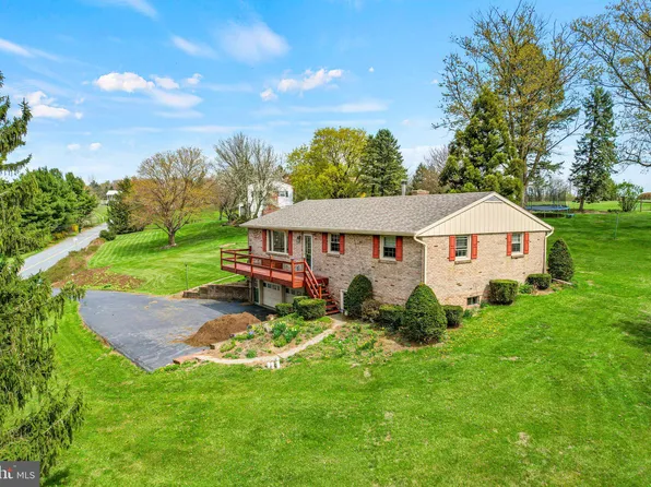 102 Valley View Rd, Myerstown, PA 17067