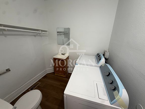 5th image of 817 W 11th St