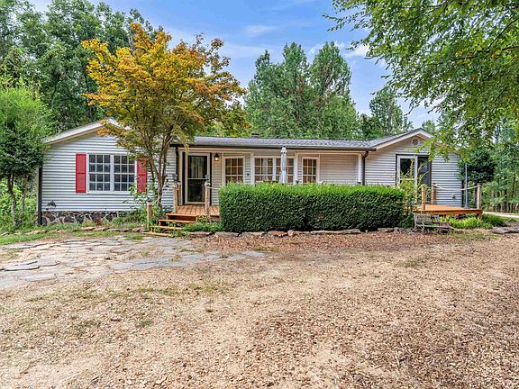2nd image of 328 Cates Rd