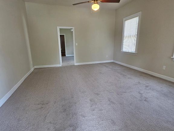 2nd image of 1529 Craig St #B