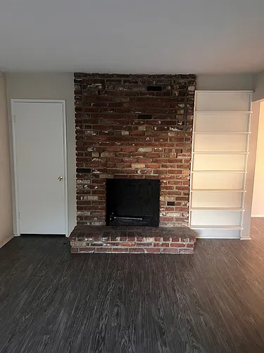 Spacious 2-bedroom apartment for rent Photo 1