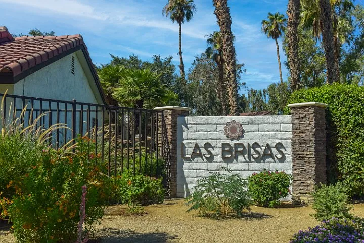 Las Brisas Apartments