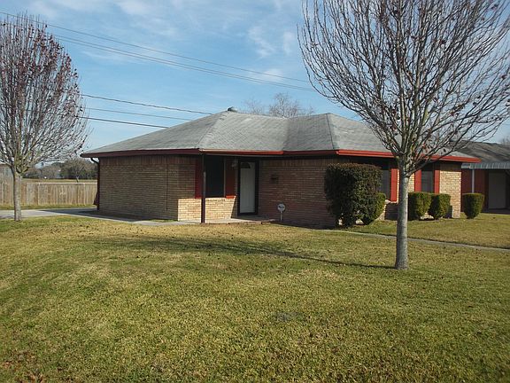2nd image of 2301 Hillshire Dr