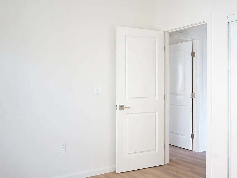 5259 Lexington Ave #1 — Photo 7