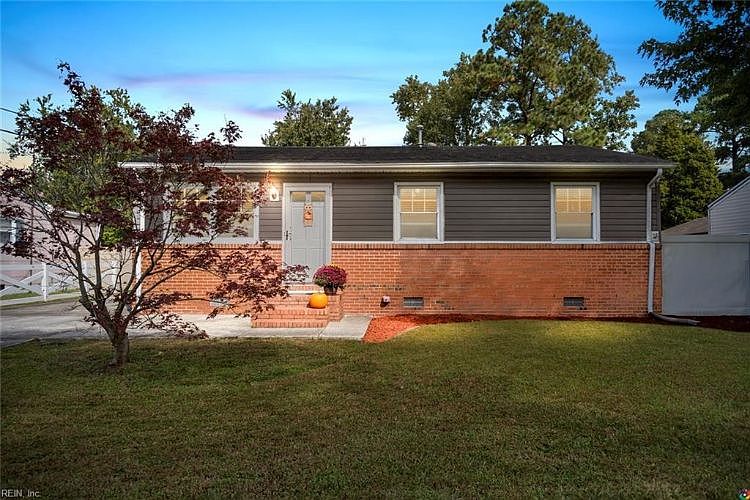 1st image of 2717 Halsey St
